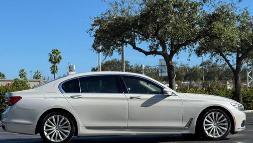 2017 BMW 740 740i 4dr Sedan