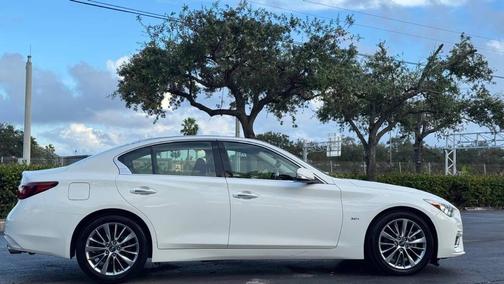 2018 INFINITI Q50 3.0t LUXE