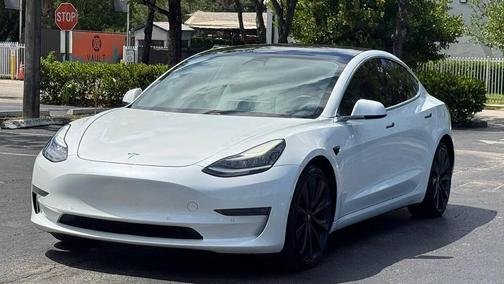 Pearl White Multi-Coat 2020 Tesla Model 3 Performance