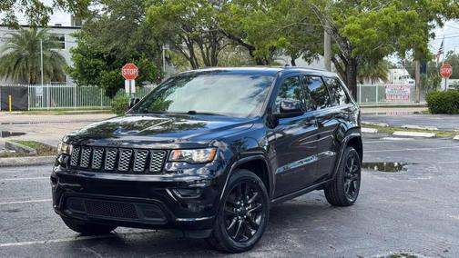 2018 Jeep Grand Cherokee Altitude