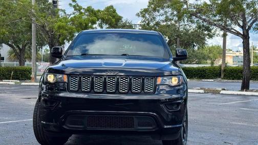 2018 Jeep Grand Cherokee Altitude