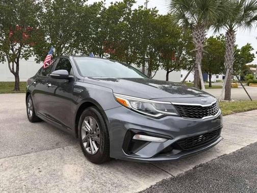 2020 Kia Optima LX