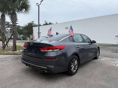 2020 Kia Optima LX