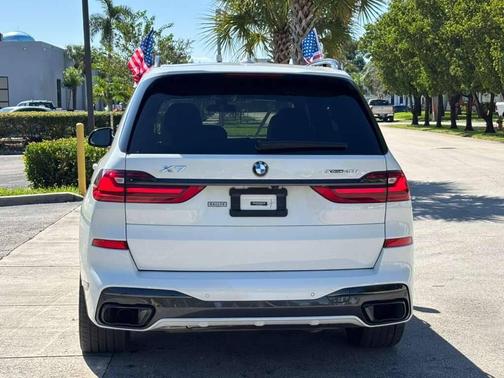 2021 BMW X7 xDrive40i