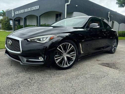 2018 INFINITI Q60 3.0T LUXE