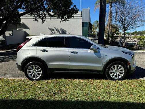 2022 Cadillac XT4 Luxury
