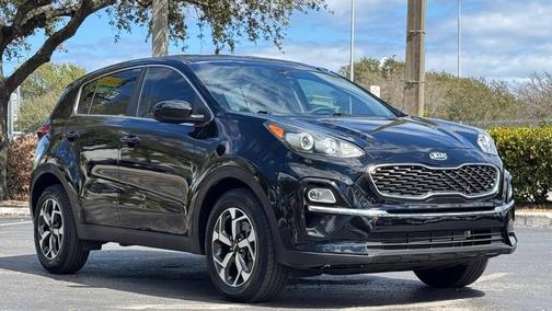 2022 Kia Sportage LX