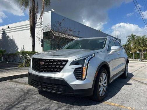 2022 Cadillac XT4 Premium Luxury