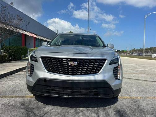 2022 Cadillac XT4 Premium Luxury