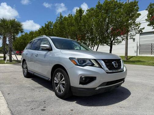 2019 Nissan Pathfinder SL
