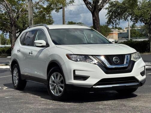 2020 Nissan Rogue SV
