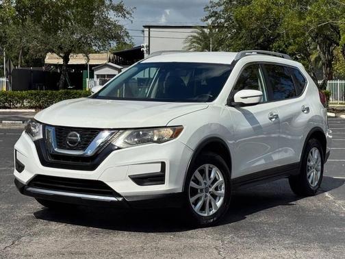 2020 Nissan Rogue SV
