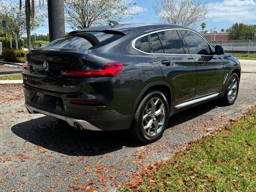 2020 BMW X4 xDrive30i