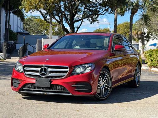 2017 Mercedes-Benz E-Class E 300 4dr Sedan