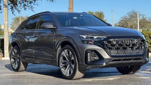 2025 Audi Q8 55 Premium
