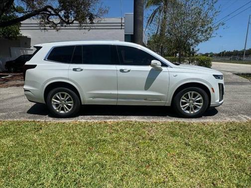 2023 Cadillac XT6 Luxury FWD