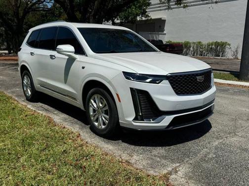 2023 Cadillac XT6 Luxury FWD