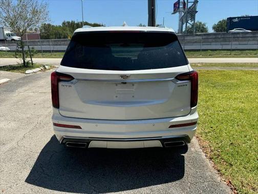 2023 Cadillac XT6 Luxury FWD