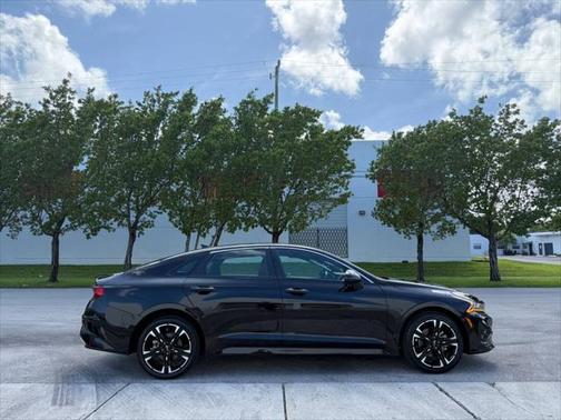 2024 Kia K5 GT-Line