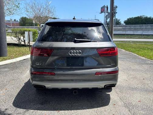 2019 Audi Q7 55 Premium Plus
