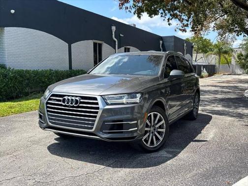 2019 Audi Q7 55 Premium Plus
