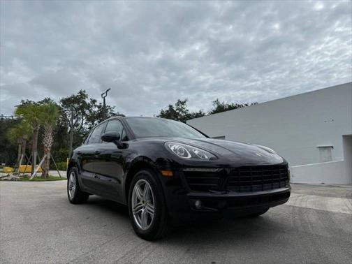 2018 Porsche Macan Base