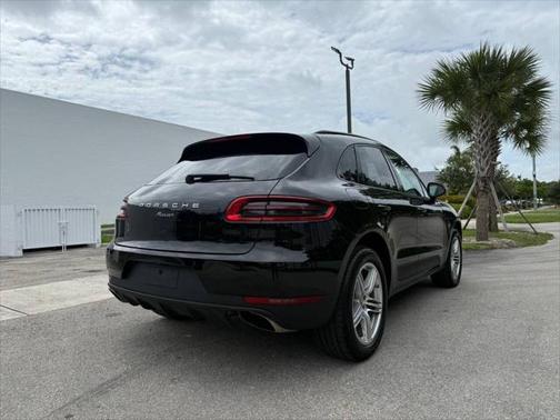 2018 Porsche Macan Base