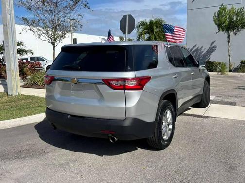 2021 Chevrolet Traverse LS