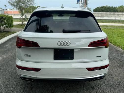 2022 Audi Q5 45 S line Premium Plus