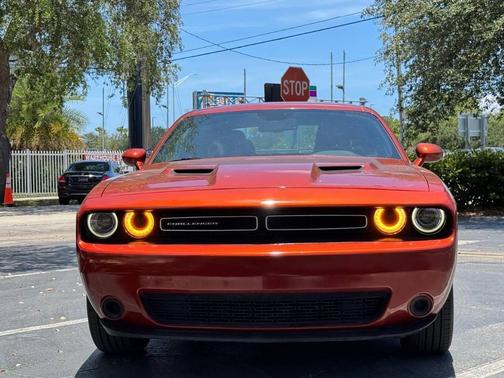 2021 Dodge Challenger SXT