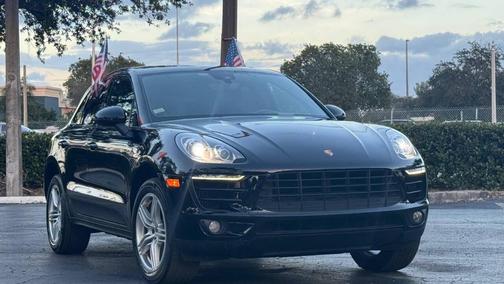 2017 Porsche Macan S