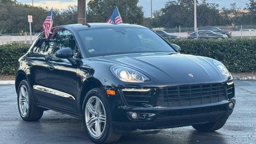 2017 Porsche Macan S