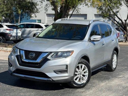 2020 Nissan Rogue SV