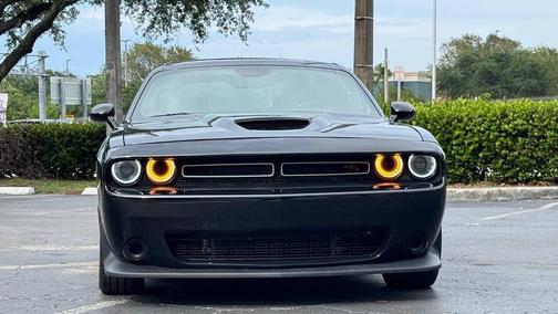 Pitch Black Clearcoat 2023 Dodge Challenger R/T
