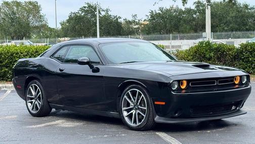 Pitch Black Clearcoat 2023 Dodge Challenger R/T