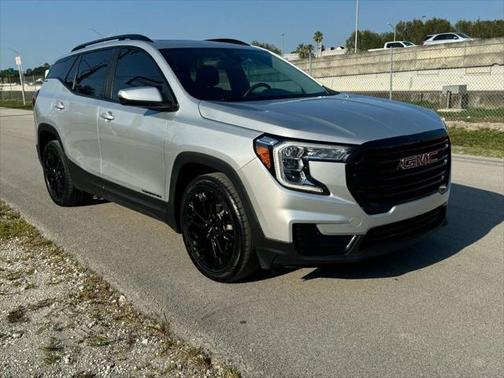 2022 GMC Terrain SLE