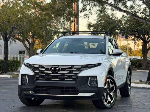 Ice White 2022 Hyundai SANTA CRUZ Limited Truck