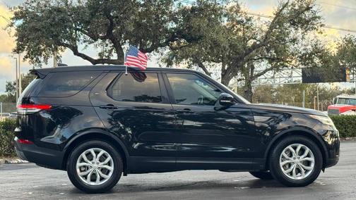 2020 Land Rover Discovery SE