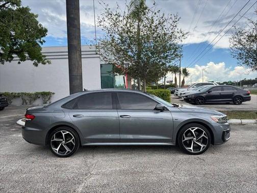 2020 Volkswagen Passat 2.0T R-Line