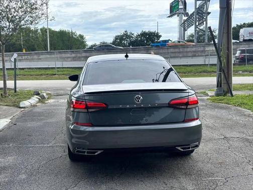 2020 Volkswagen Passat 2.0T R-Line