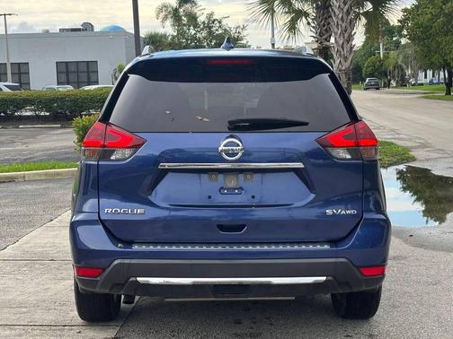 2018 Nissan Rogue SV