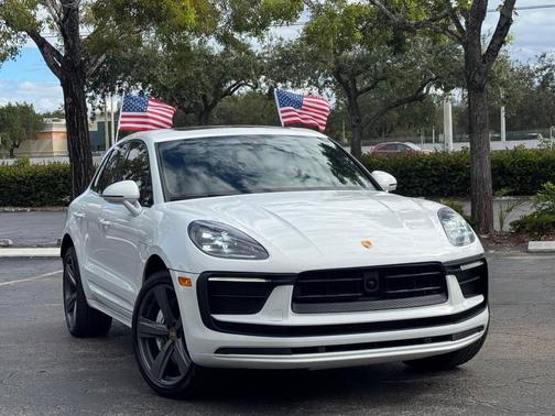 2023 Porsche Macan T AWD 4dr SUV