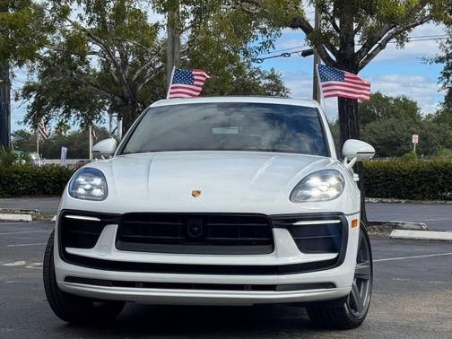 2023 Porsche Macan T AWD 4dr SUV