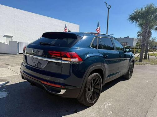 2022 Volkswagen Atlas Cross Sport 3.6L V6 SE w/Technology