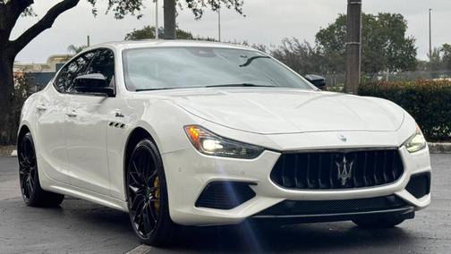 2022 Maserati Ghibli Modena