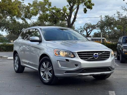 2017 Volvo XC60 T5 Inscription