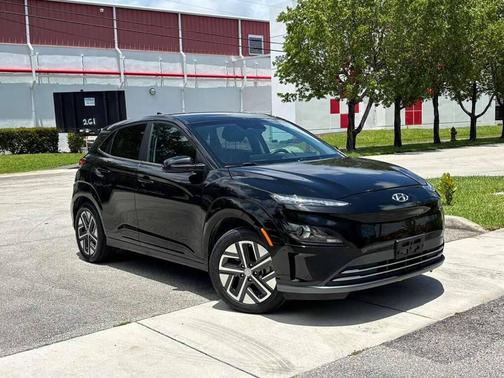 Ultra Black 2023 Hyundai KONA EV SE