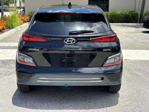 Ultra Black 2023 Hyundai KONA EV SE