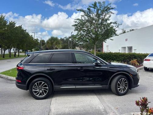 2020 Lincoln Corsair Standard
