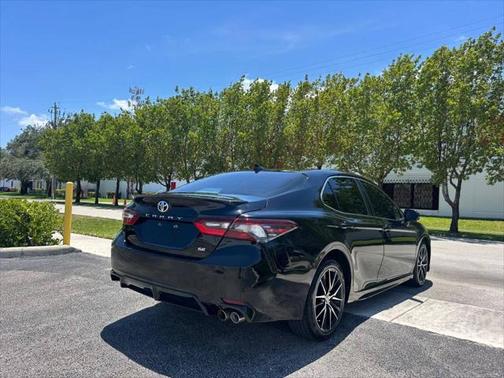2022 Toyota Camry SE